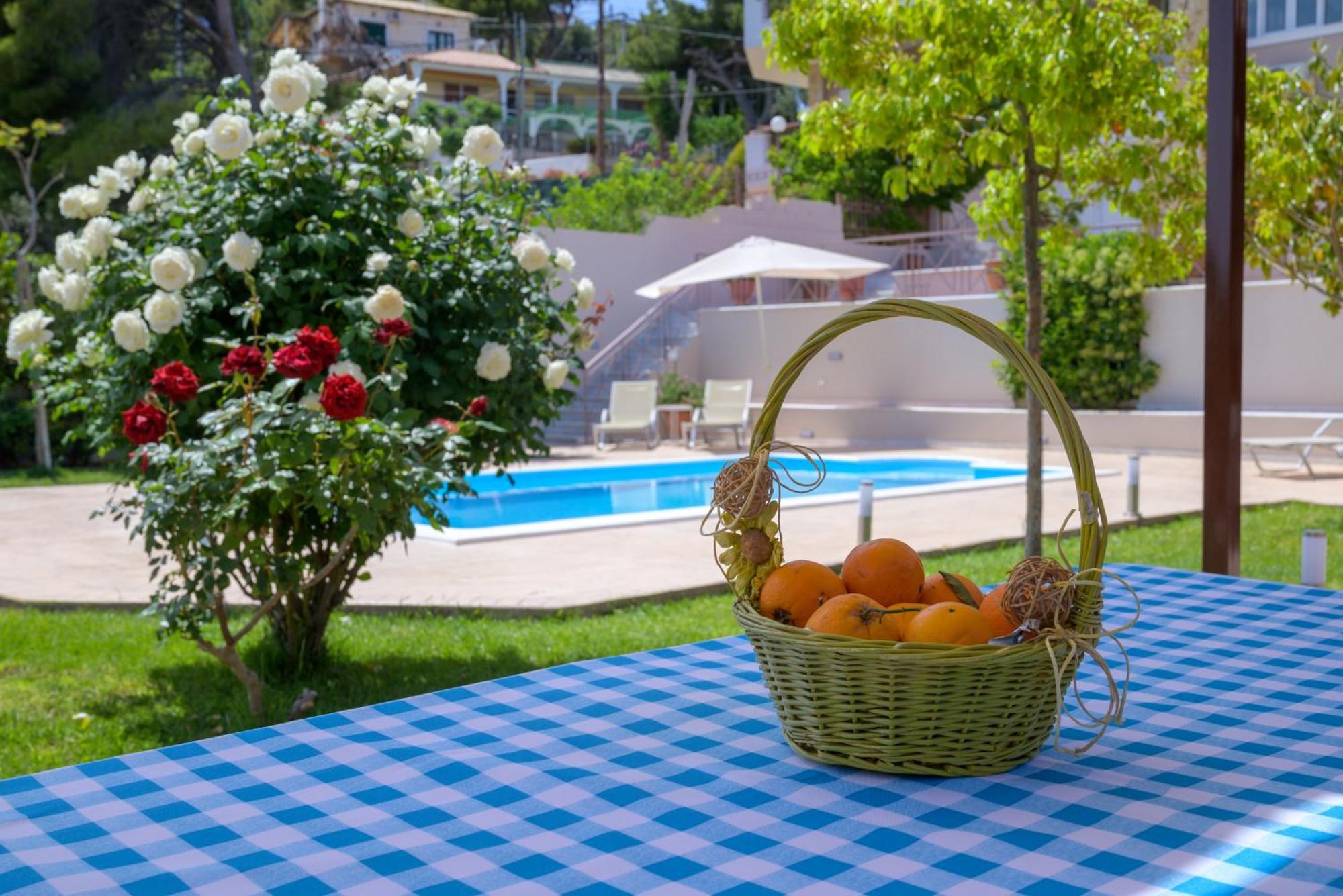 Artemis Riviera Villa Kültér fotó