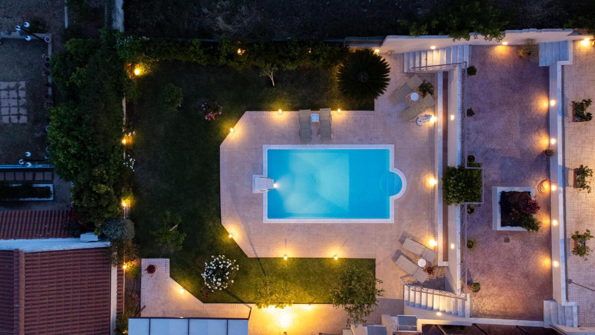 Artemis Riviera Villa Kültér fotó